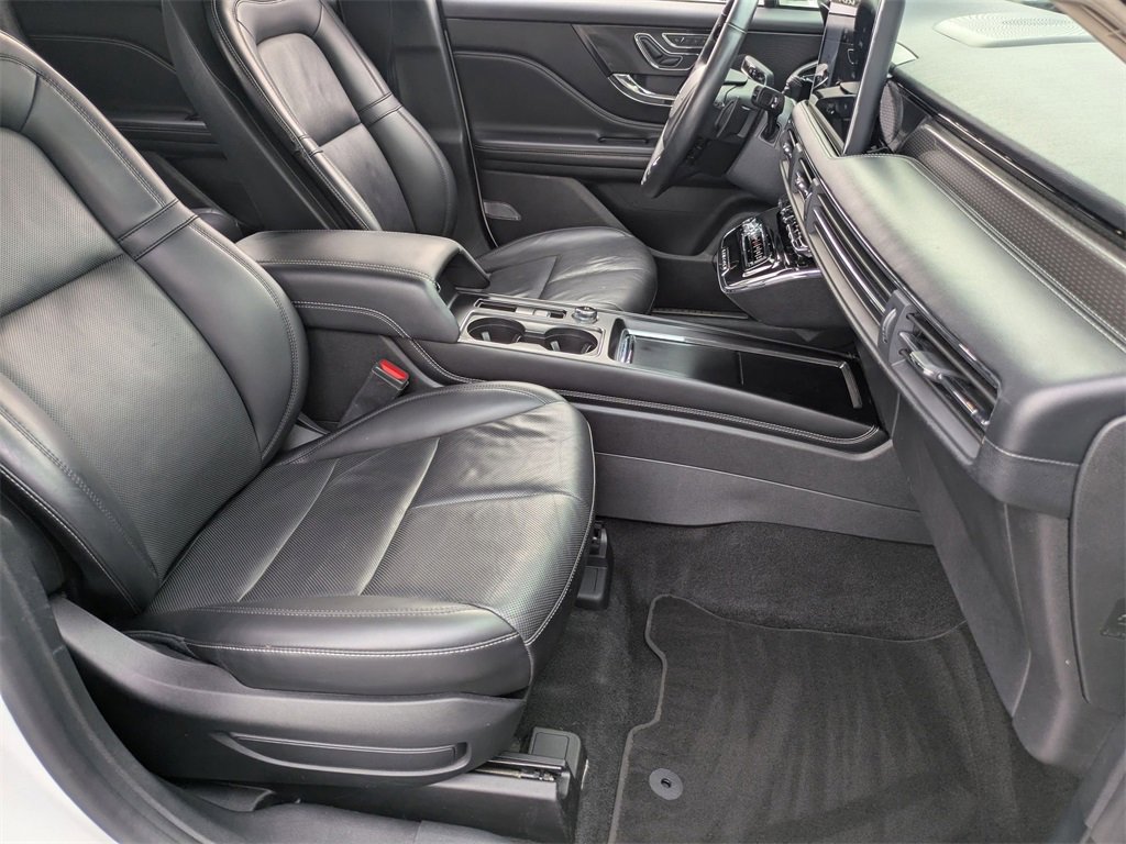 Used 2024 Lincoln Corsair Reserve w/ Equipment Group 201A image 29