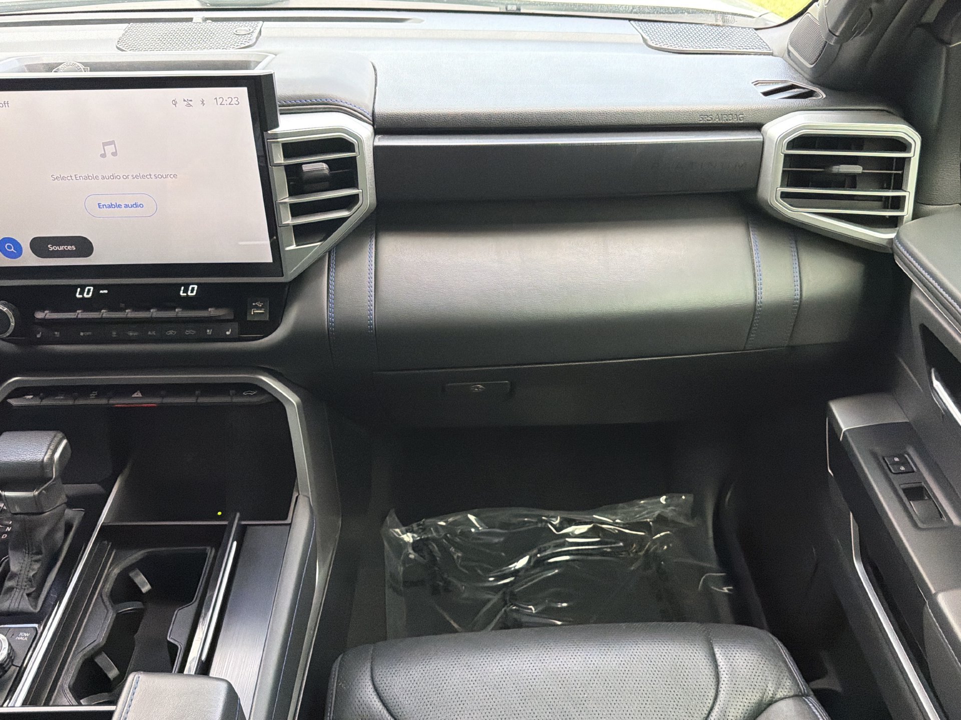 Used 2025 Toyota Tundra Platinum AWD/4WD image 16