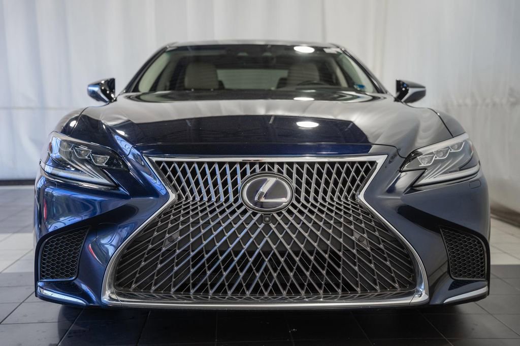 Used 2019 Lexus LS 500h w/ Luxury Package image 2