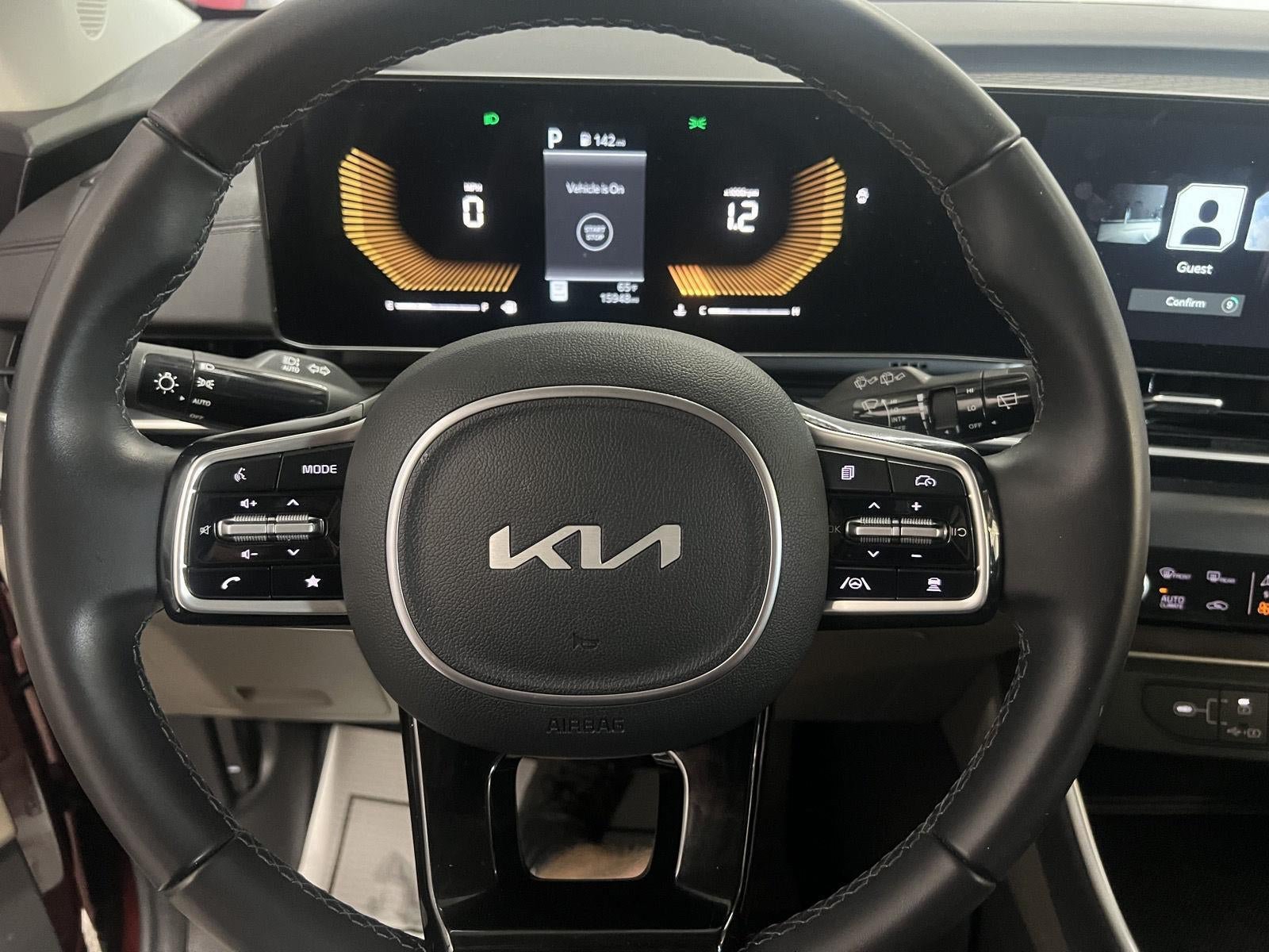 Used 2026 Kia Carnival FWD image 12