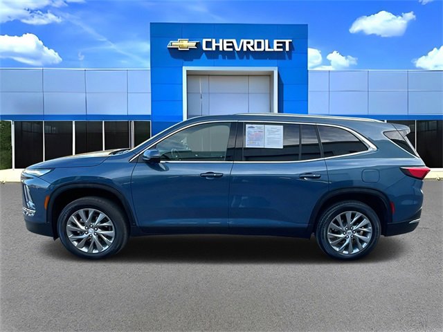 Used 2025 Buick Enclave Preferred image 6