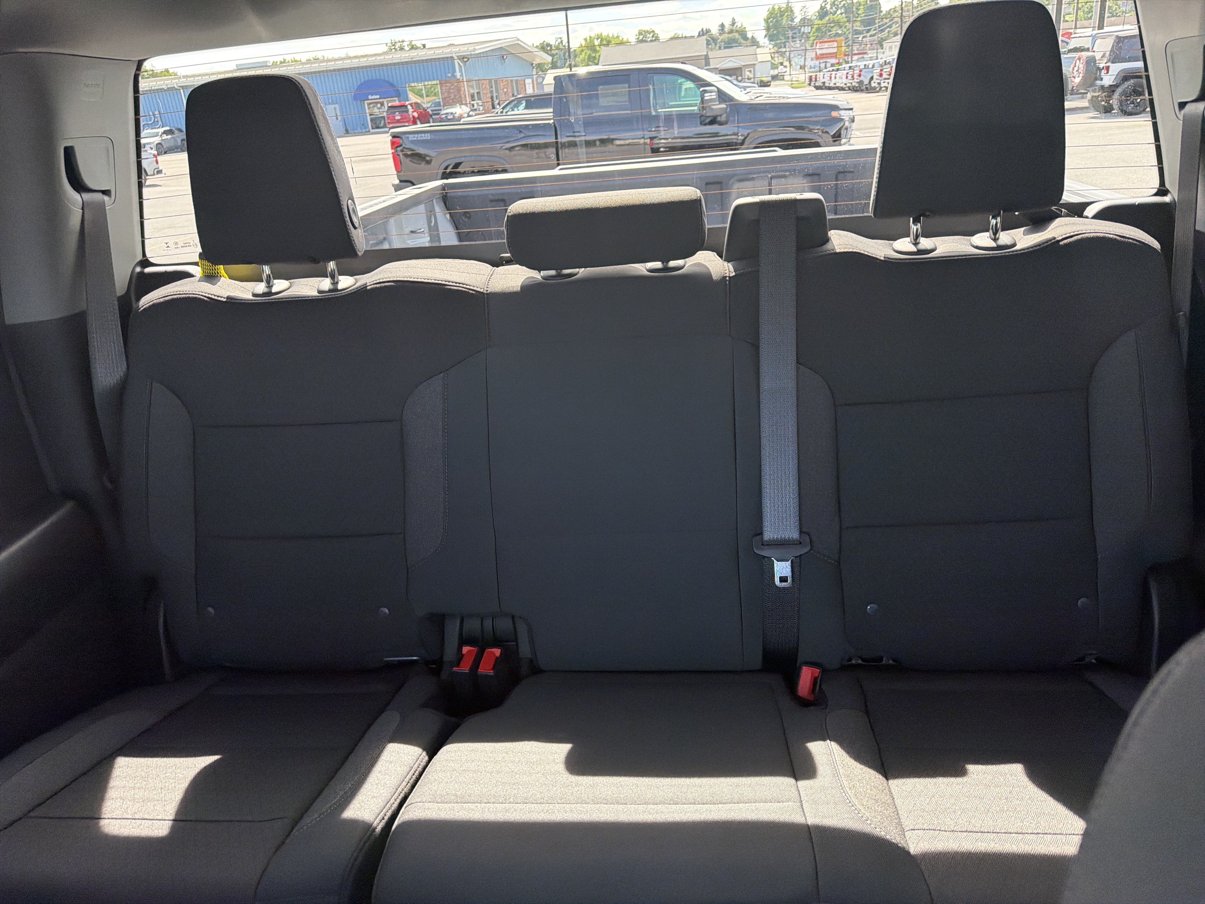 New 2026 Chevrolet Silverado 1500 Custom Trail Boss w/ LPO, Dark Essentials Package AWD/4WD image 24