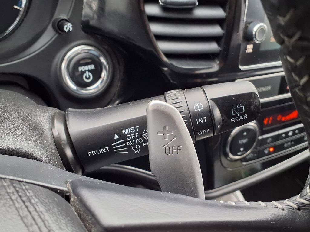 Used 2019 Mitsubishi Outlander GT image 16