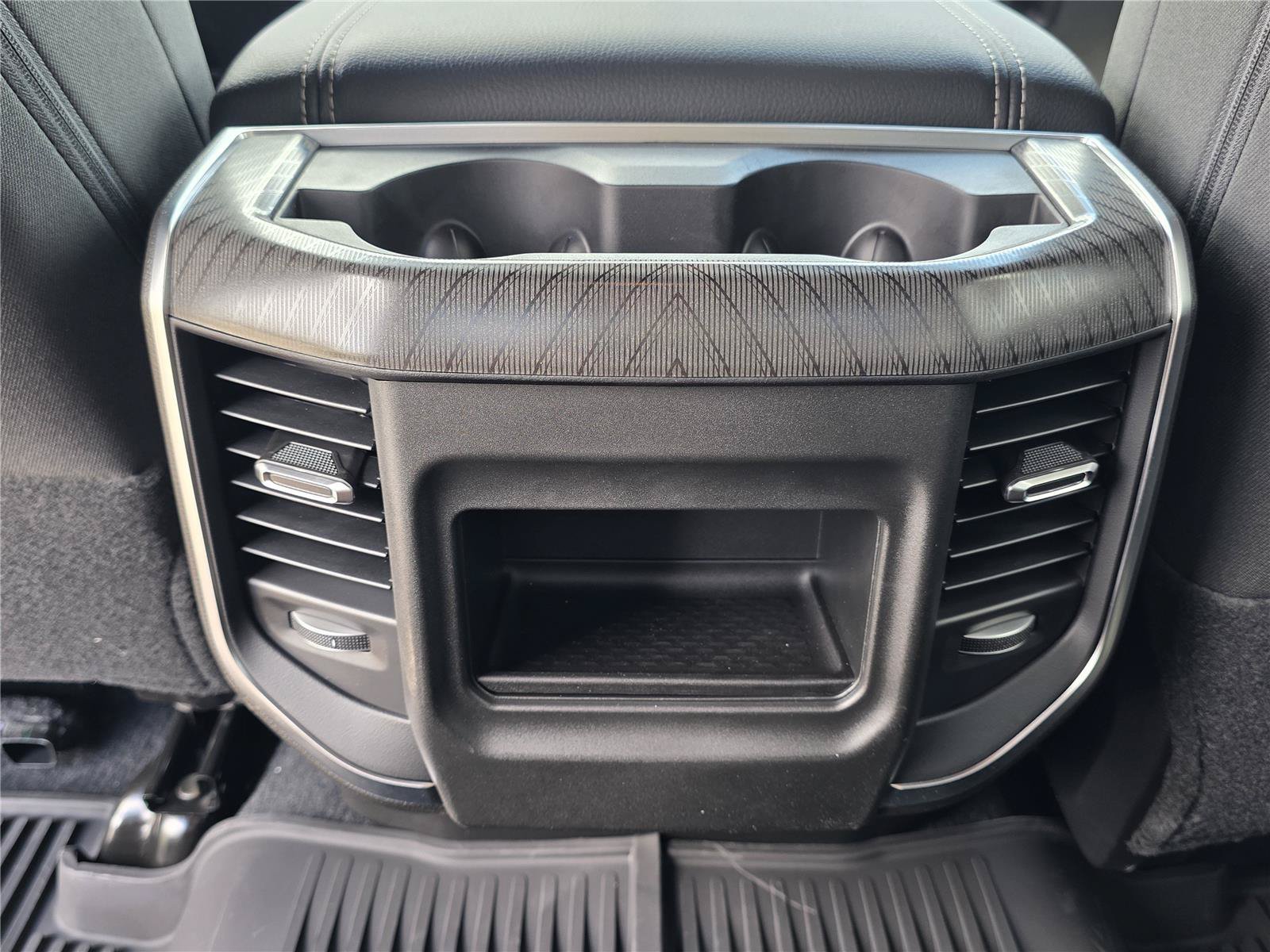 New 2026 RAM 3500 Big Horn AWD/4WD image 28