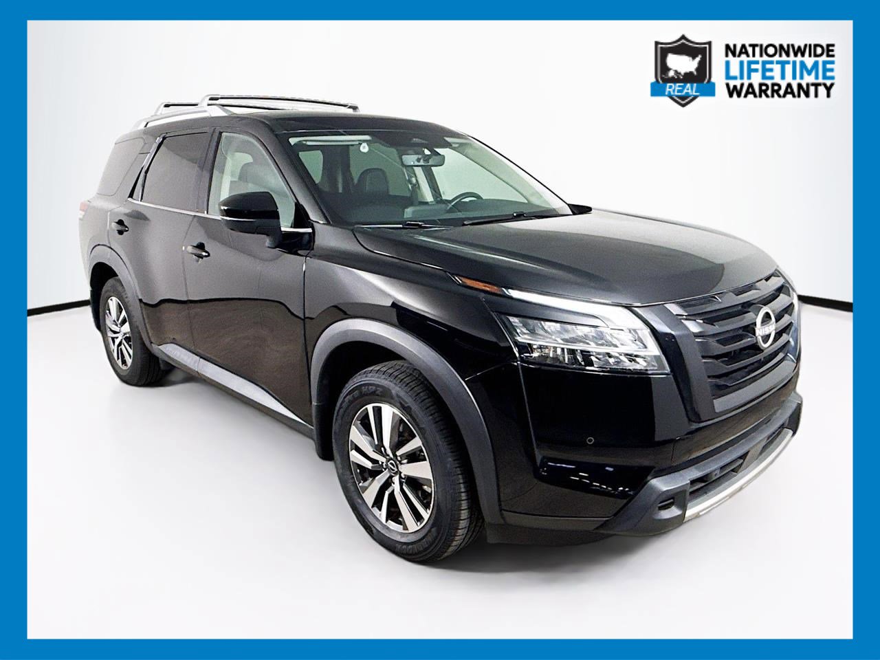 Used 2023 Nissan Pathfinder SL w/ Black Appearance Package