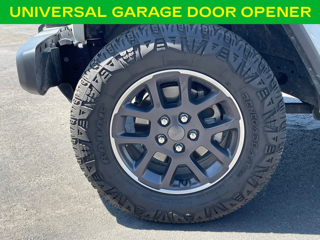 Used 2023 Jeep Gladiator Overland AWD/4WD image 13