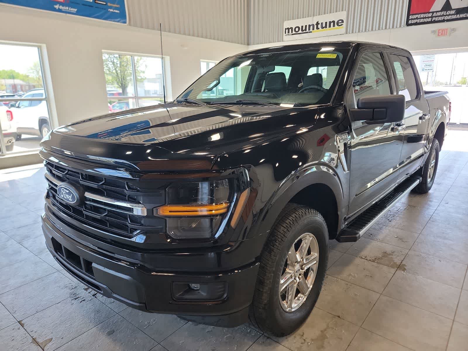 Used 2025 Ford F150 XLT w/ Equipment Group 301A Standard AWD/4WD image 1