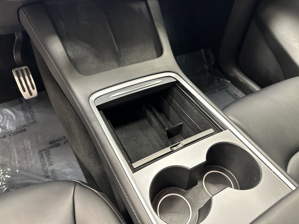 Used 2021 Tesla Model Y Long Range image 30