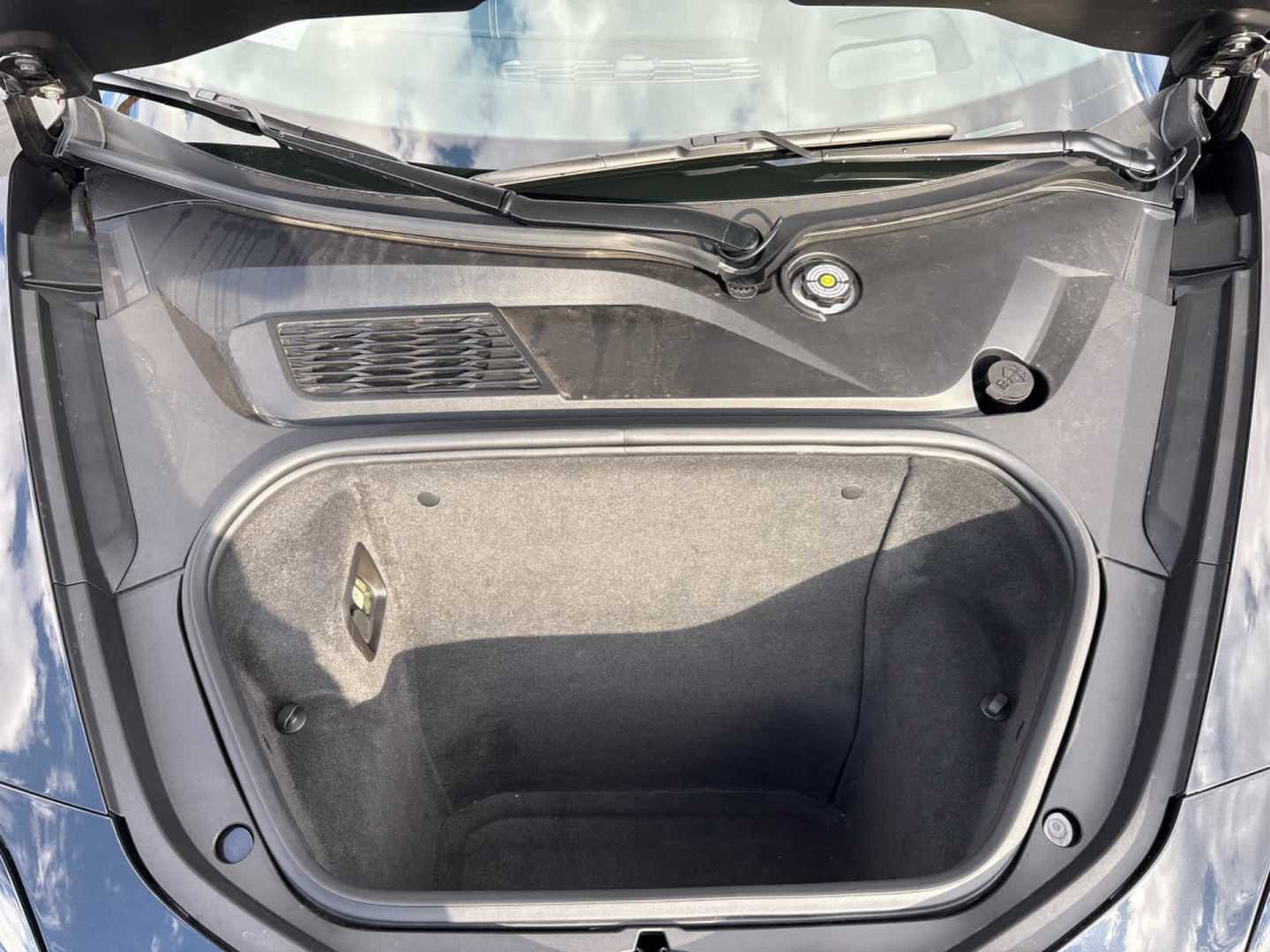 Used 2024 Chevrolet Corvette Stingray Premium Cpe w/ Z51 Performance Package image 10