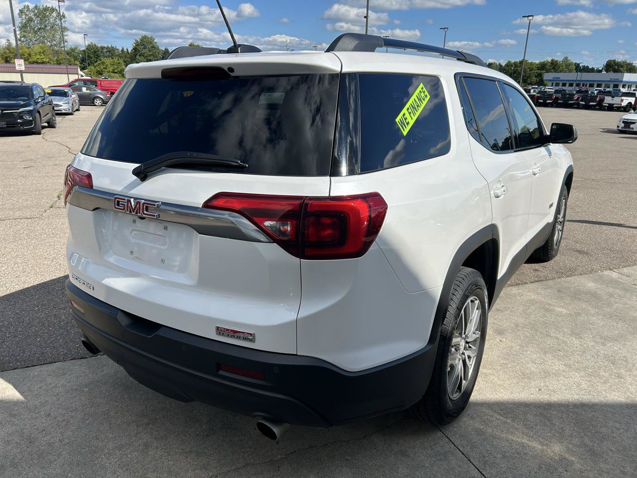 Used 2019 GMC Acadia SLE w/ Driver Alert Package I AWD/4WD image 5