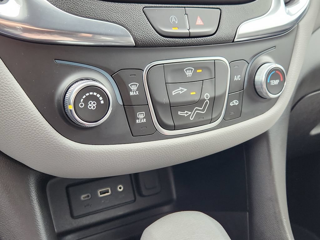 Used 2022 Chevrolet Equinox LT FWD image 10