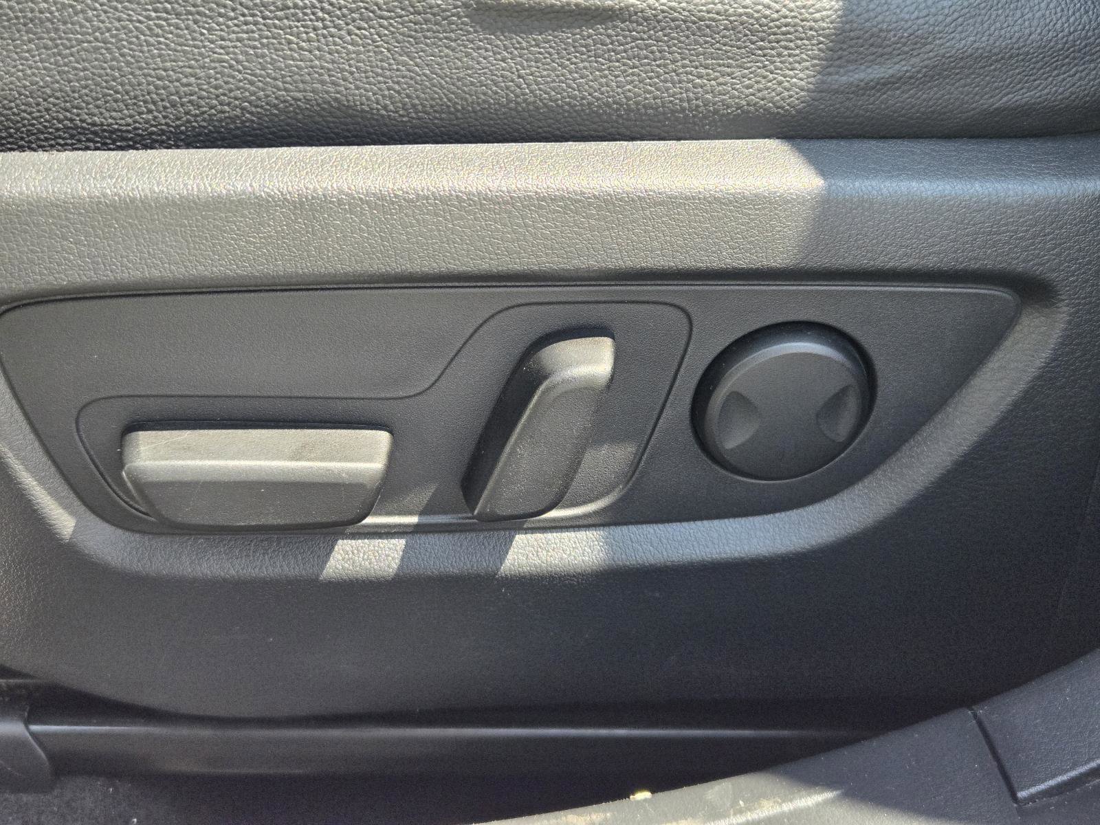 Used 2023 MAZDA CX-50 2.5 S w/ Preferred Plus Pkg image 22