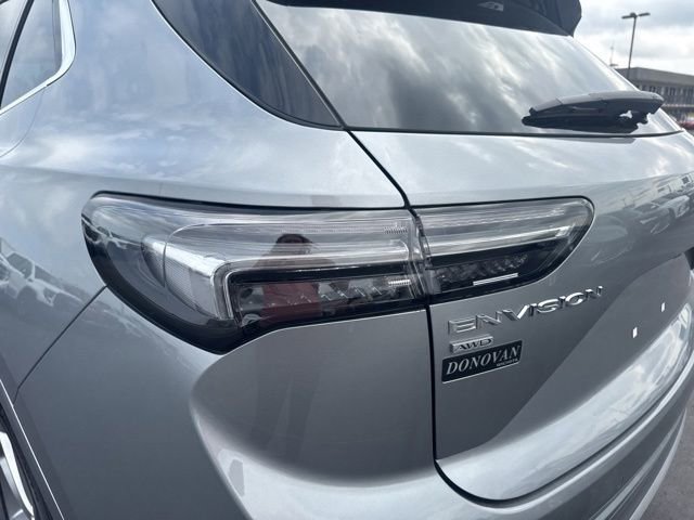 Used 2023 Buick Envision Avenir AWD/4WD image 25