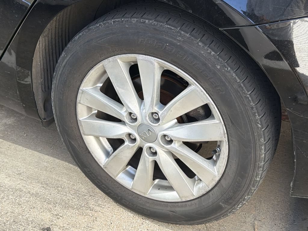 Used 2016 Kia Forte LX w/ LX Popular Plus Package FWD image 4
