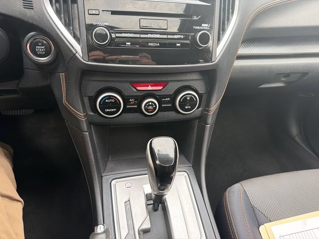 Used 2020 Subaru Crosstrek 2.0i Premium w/ Moonroof Package 2 AWD/4WD image 24