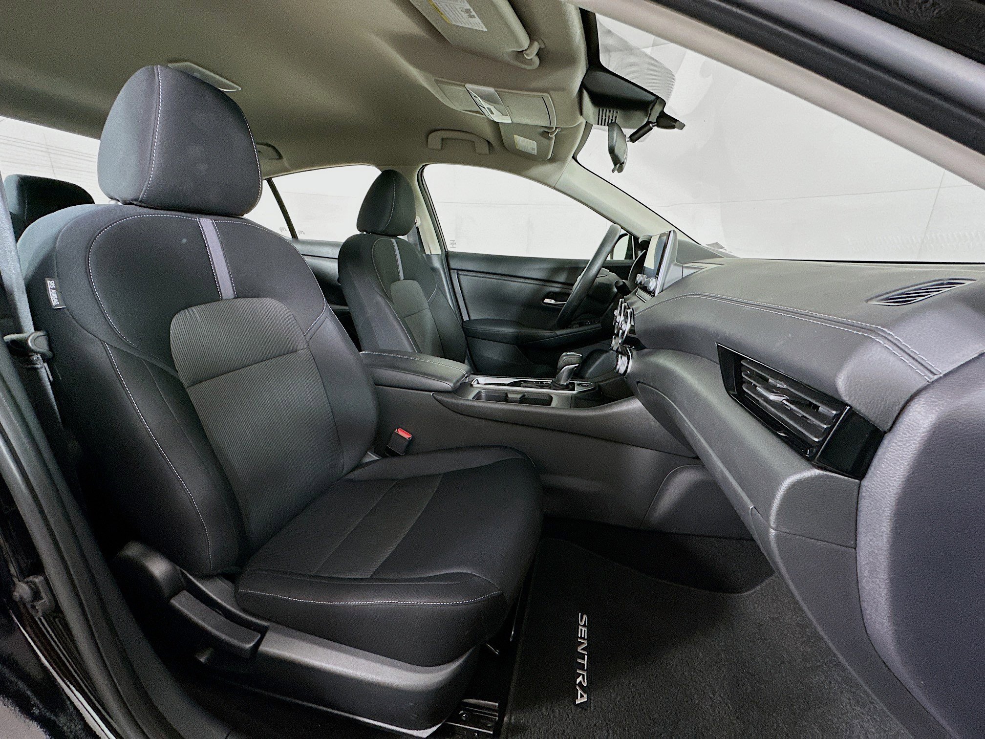 Used 2024 Nissan Sentra SV image 29