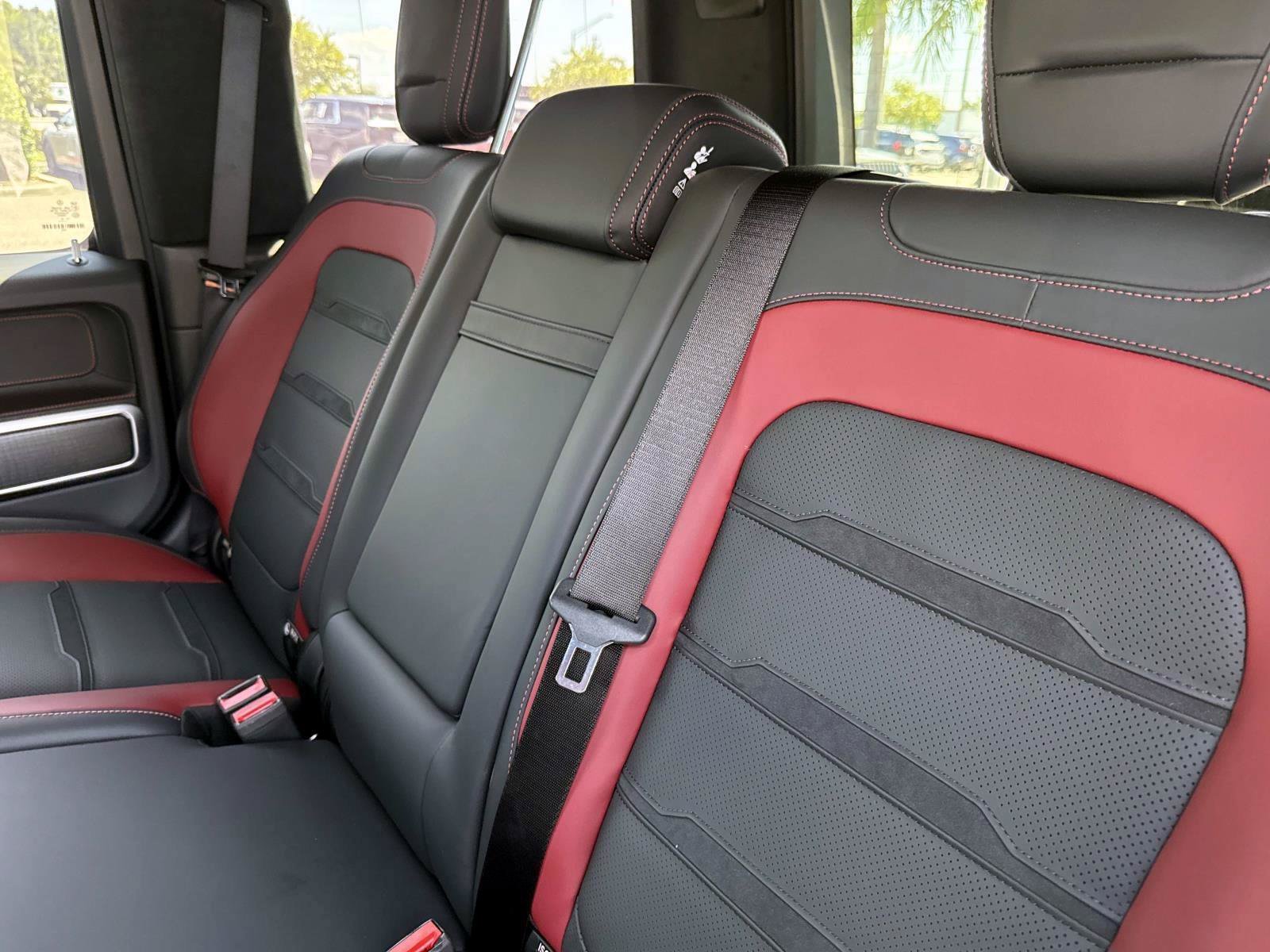 Certified 2025 Mercedes-Benz G 63 AMG 4MATIC w/ AMG Performance Package image 13