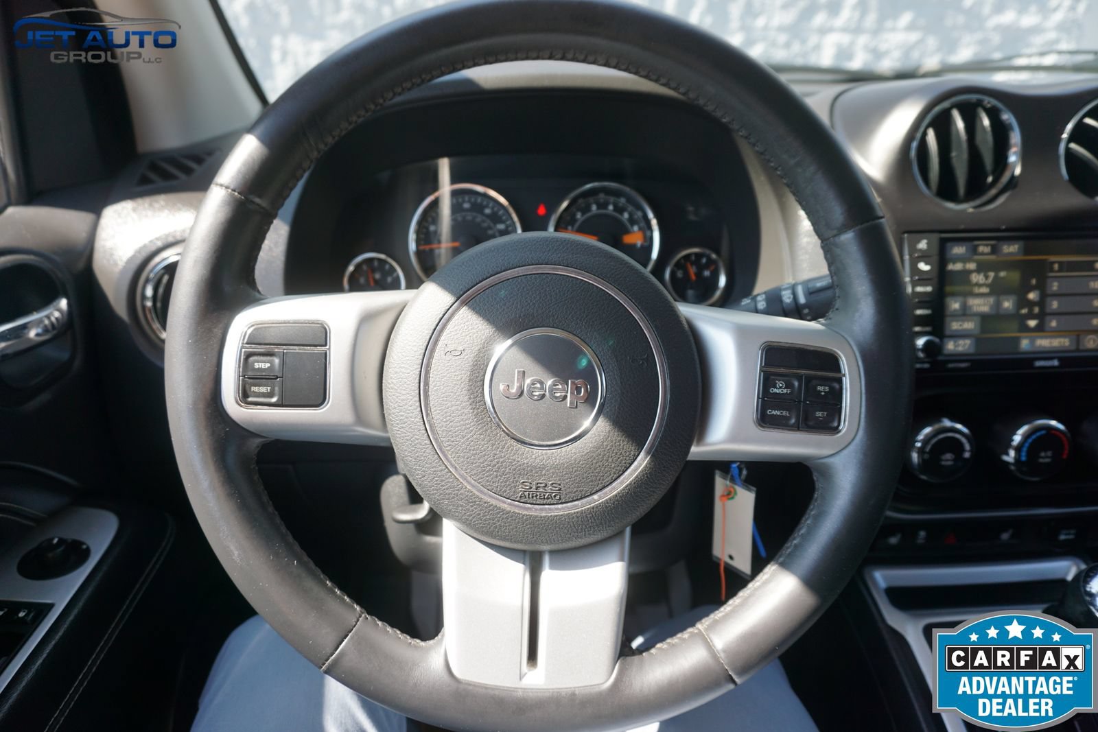 Used 2015 Jeep Compass Latitude AWD/4WD image 35