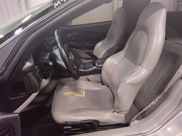 Used 1999 Chevrolet Corvette Coupe RWD image 11