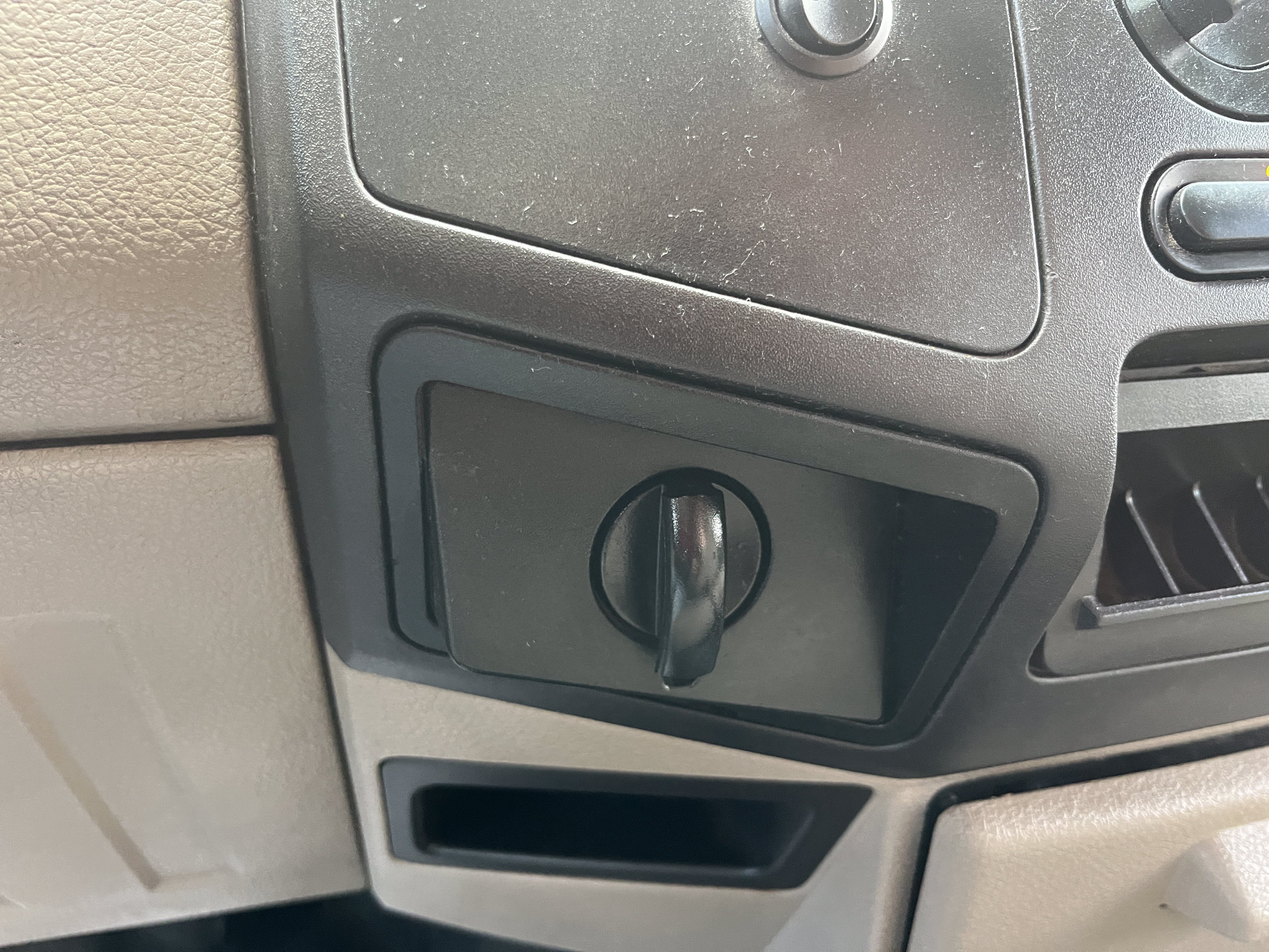 Used 2010 Ford F450 XL RWD image 21