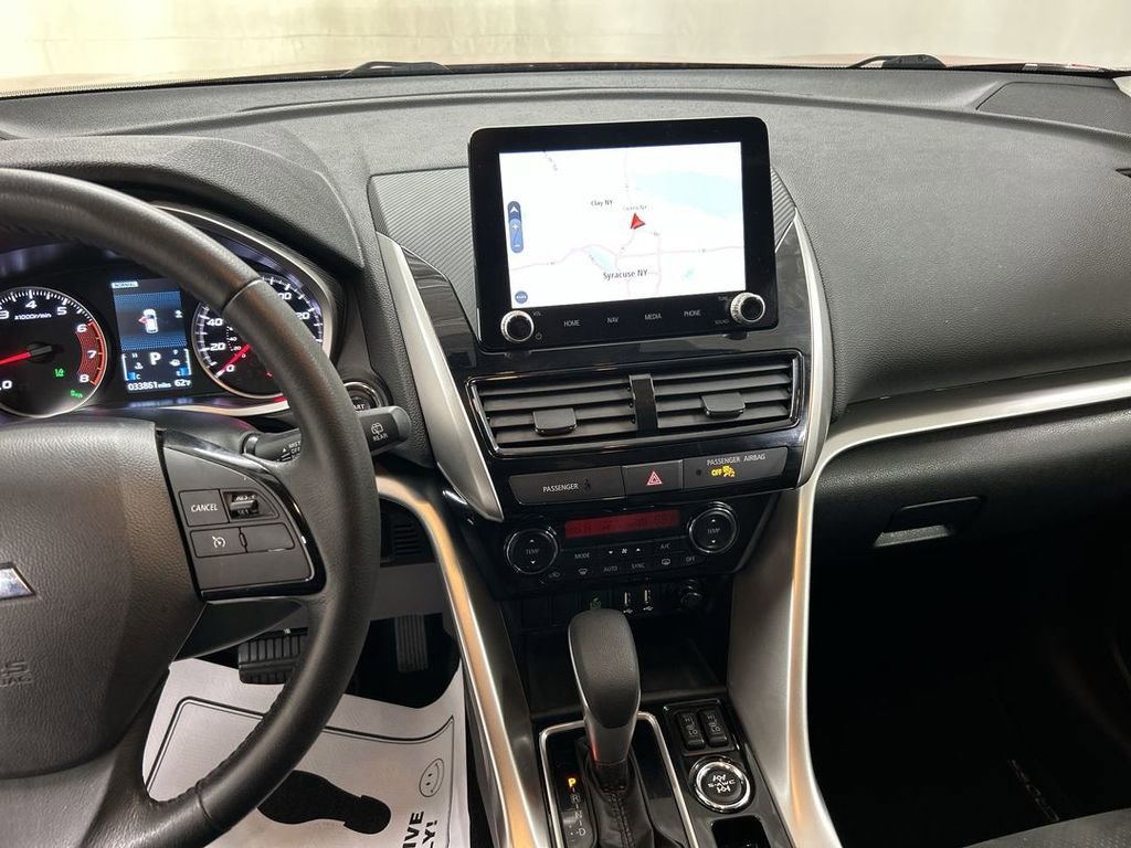 Used 2023 Mitsubishi Eclipse Cross SE image 19