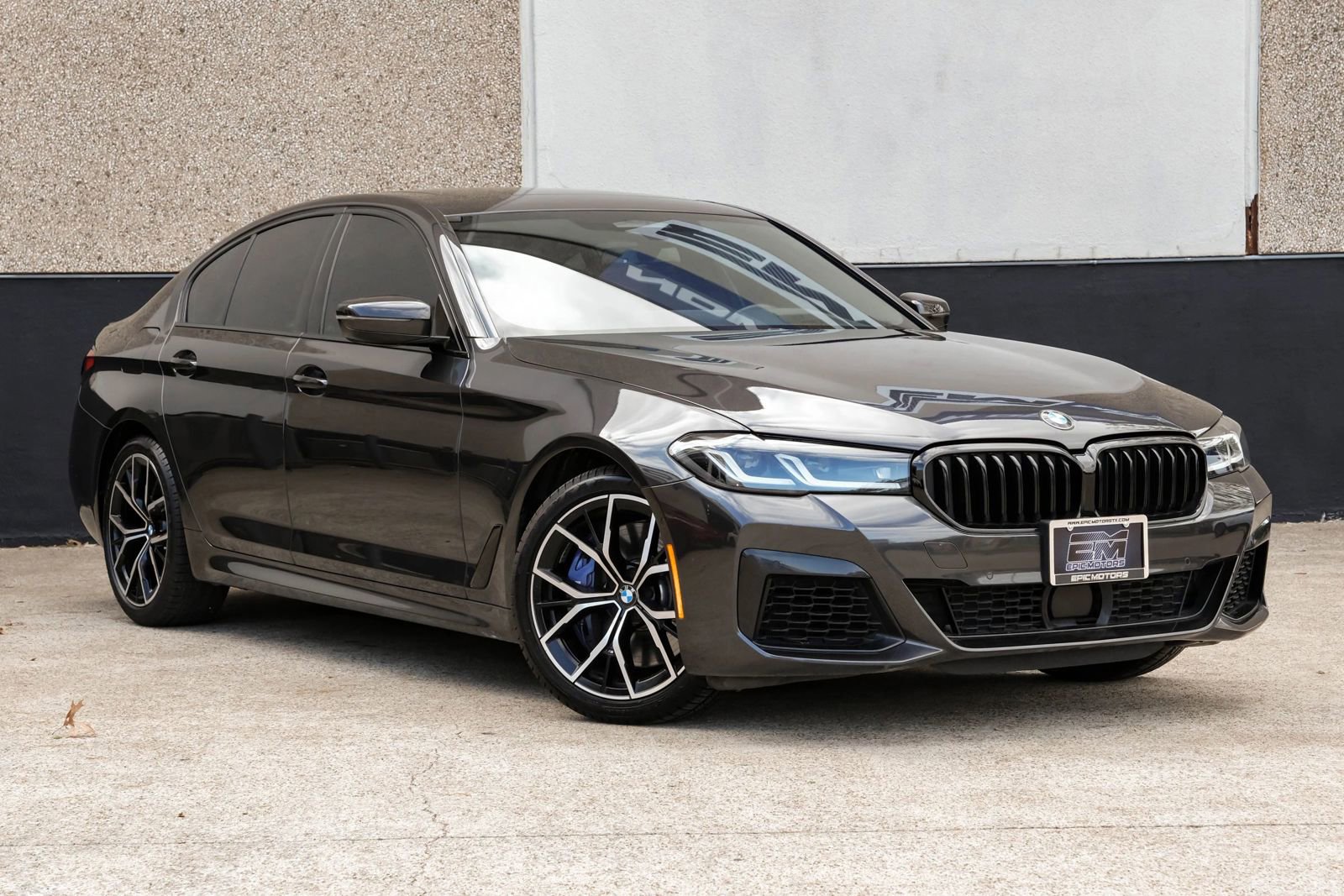 Used 2023 BMW 540i xDrive w/ Executive Package image 8