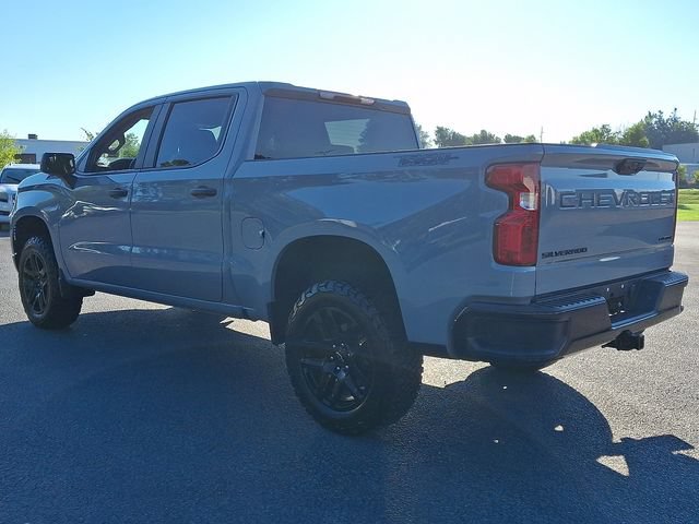 Used 2024 Chevrolet Silverado 1500 Custom Trail Boss w/ Dark Appearance Package AWD/4WD image 7