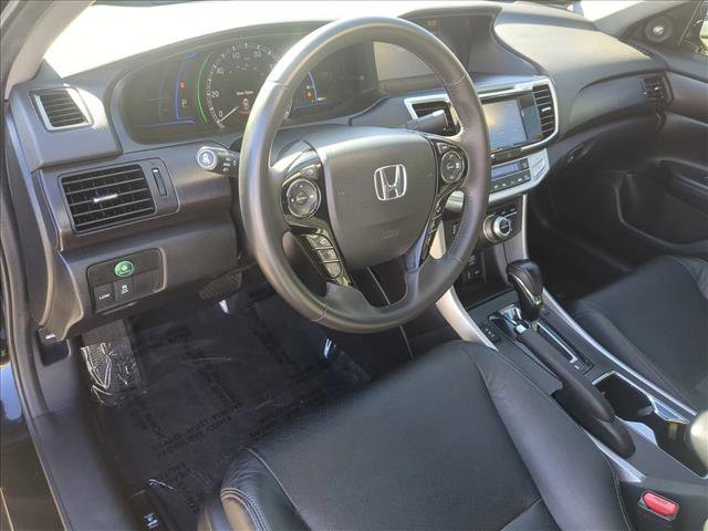Used 2015 Honda Accord Touring image 10