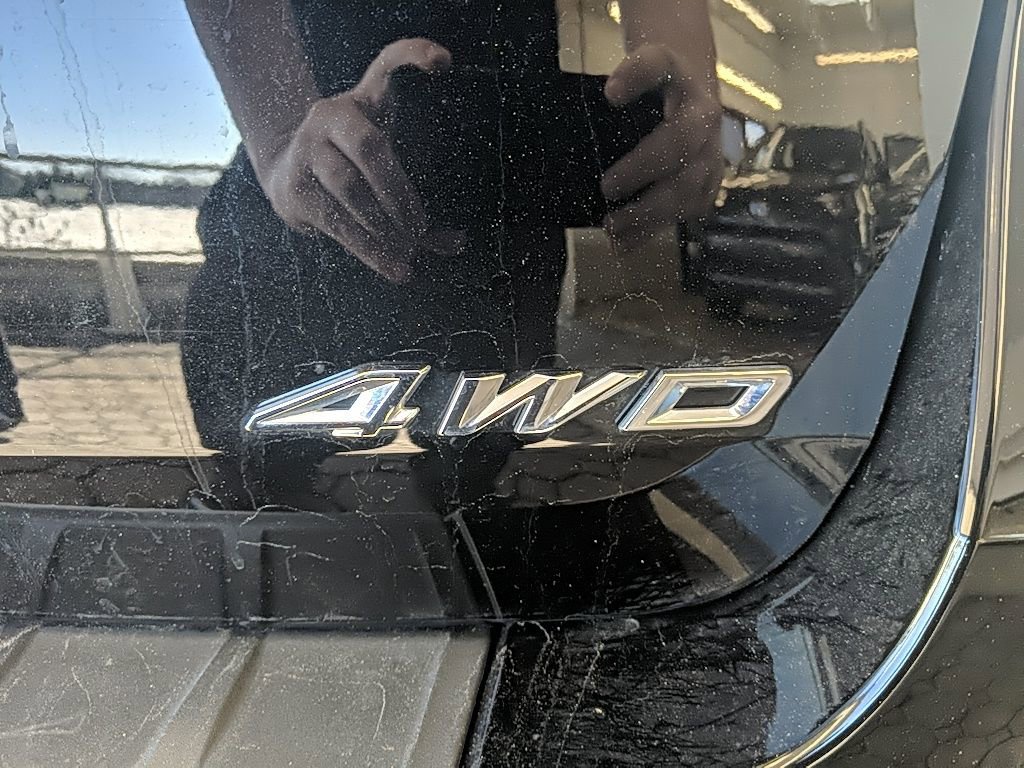 Certified 2025 Ford Explorer Active image 8