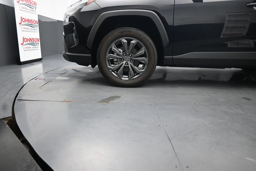Used 2024 Toyota RAV4 XLE Premium w/ Weather Package AWD/4WD image 15