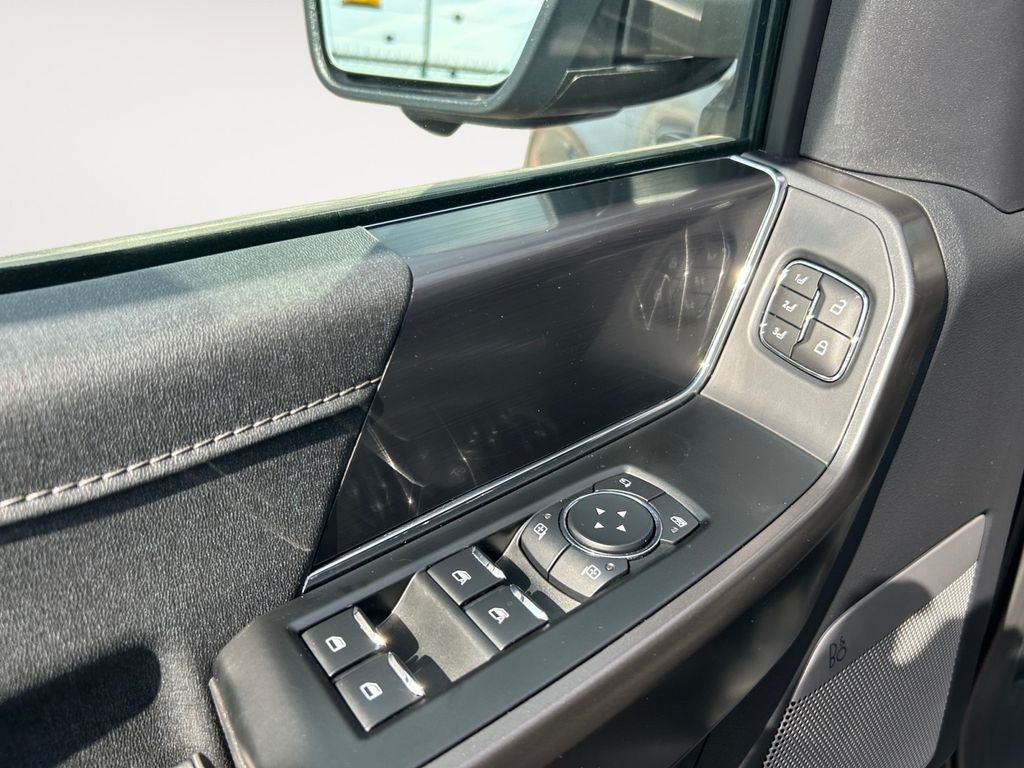 Used 2025 Ford F150 Lariat w/ Bed Utility Package AWD/4WD image 21