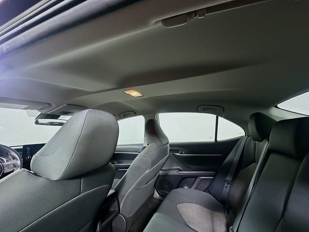 Used 2022 Toyota Camry LE image 13