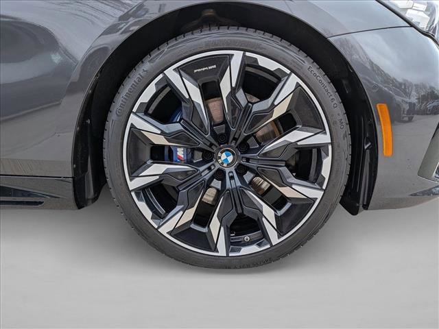 Certified 2024 BMW 530i 530i w/ M Sport Package image 24