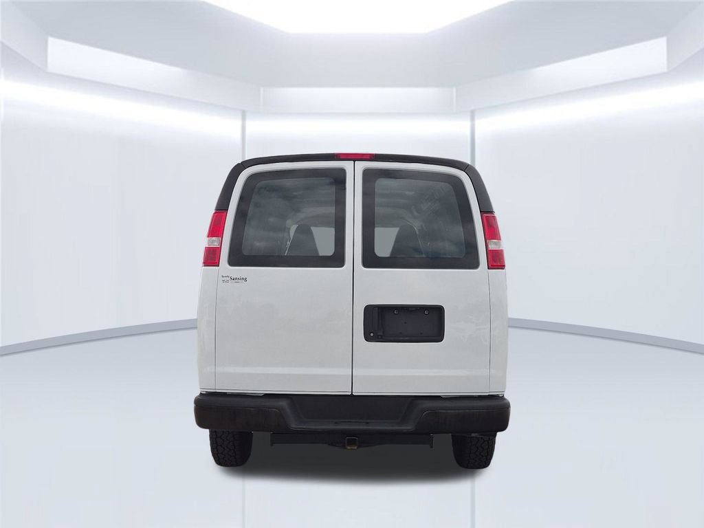 Used 2021 Chevrolet Express 2500 Extended w/ Driver Convenience Package RWD image 5