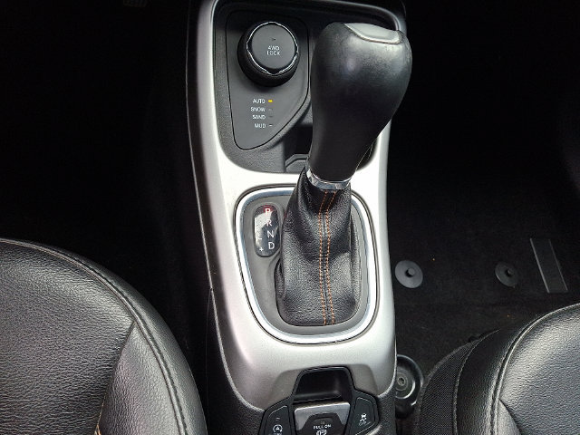 Used 2020 Jeep Compass Latitude w/ Popular Equipment Group AWD/4WD image 16
