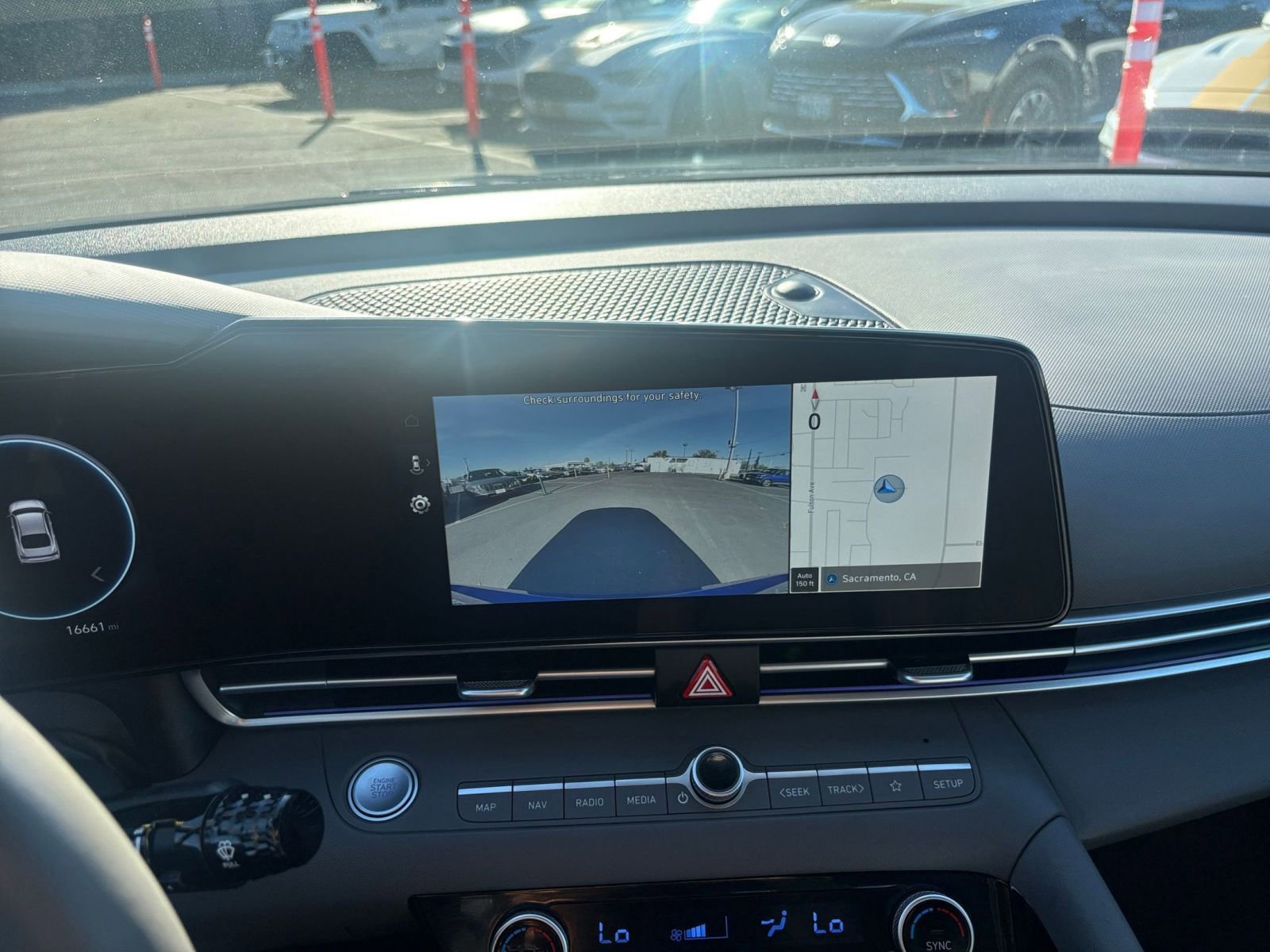 Used 2025 Hyundai Elantra SEL image 23