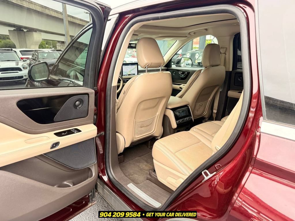 Used 2021 Lincoln Aviator Reserve w/ Class IV Trailer Tow Package AWD/4WD image 25