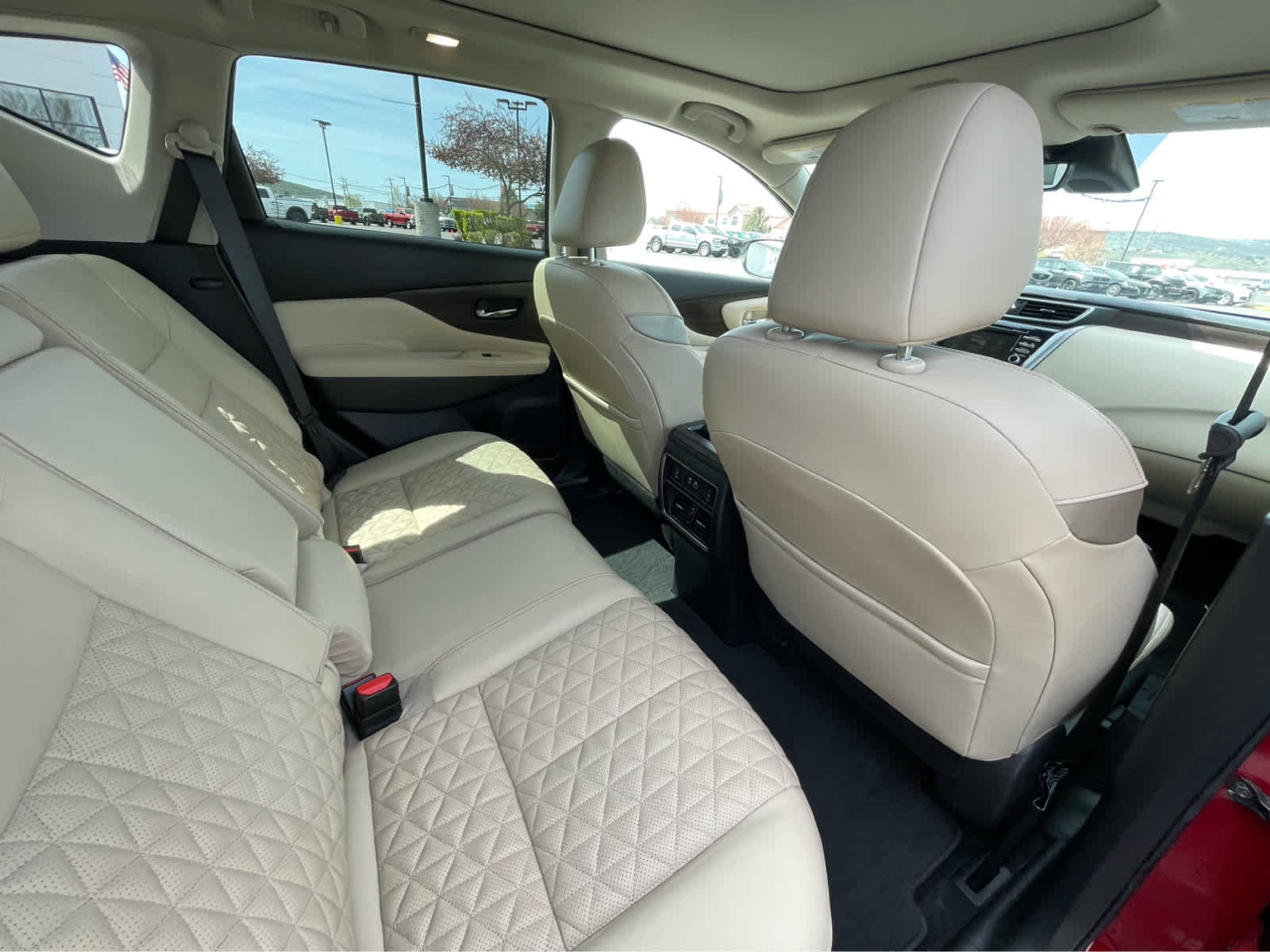Used 2024 Nissan Murano Platinum FWD image 25