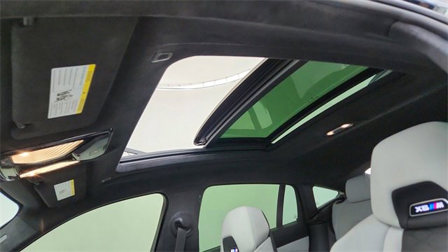 Used 2023 BMW X6 M image 57