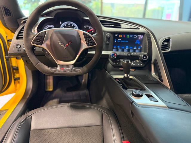 Used 2018 Chevrolet Corvette Z06 RWD image 21
