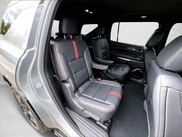 Certified 2024 Chevrolet Traverse RS image 29