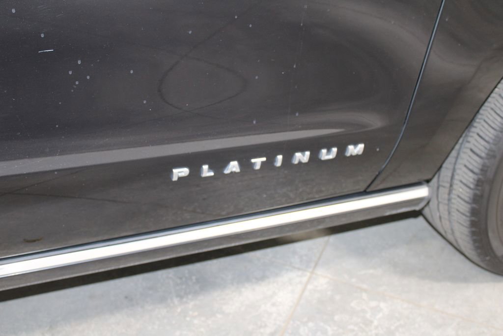 Used 2023 Ford Expedition Max Platinum image 12
