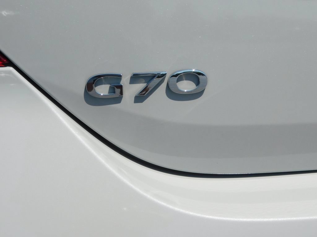 Used 2025 Genesis G70 2.5T AWD/4WD image 37