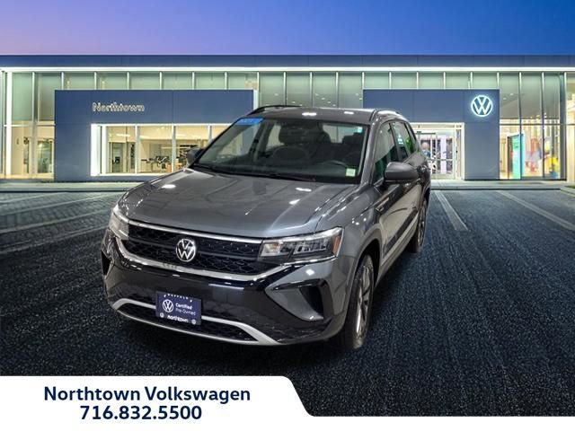 Used 2023 Volkswagen Taos S FWD image 1