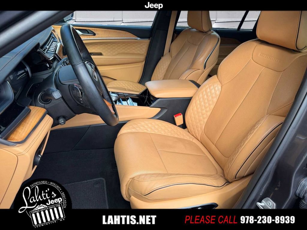 Used 2023 Jeep Grand Cherokee L Summit image 7