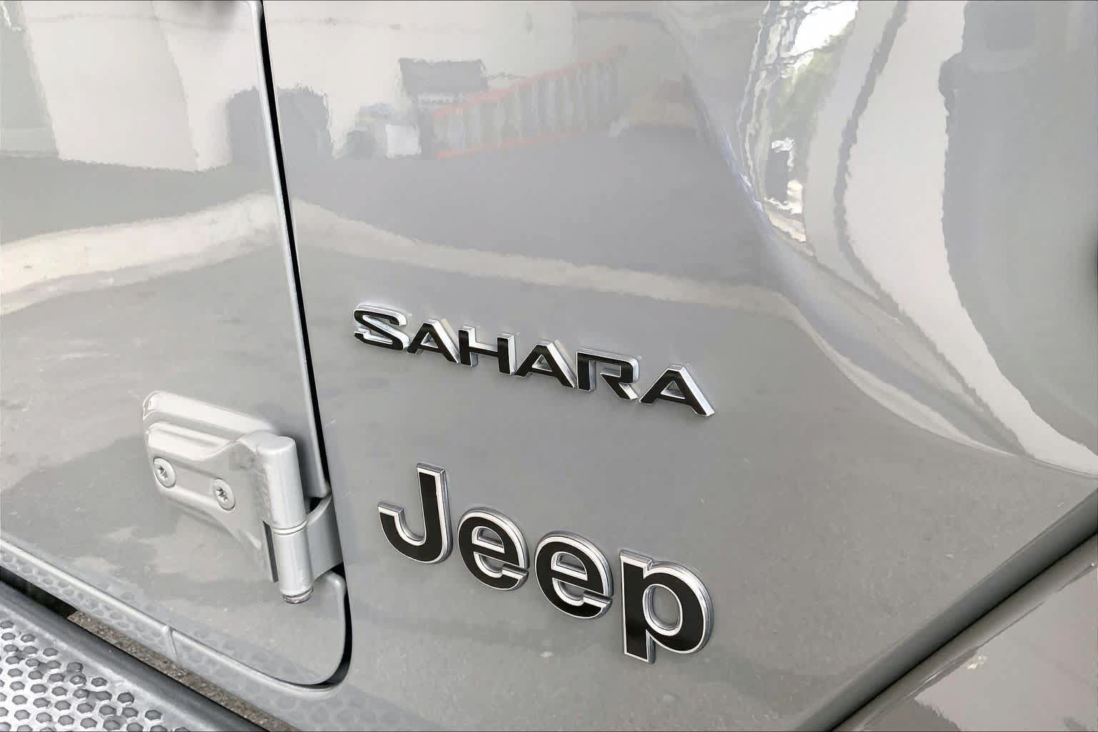 Used 2019 Jeep Wrangler Unlimited Sahara AWD/4WD image 10