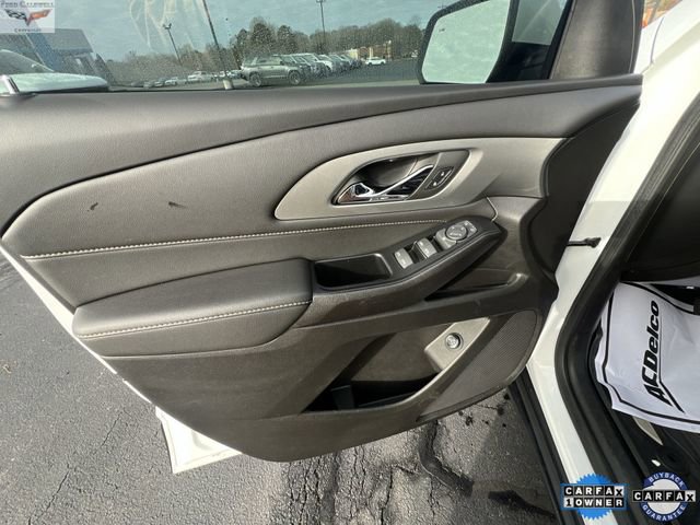Used 2023 Chevrolet Traverse LT w/ Midnight/Sport Edition image 21