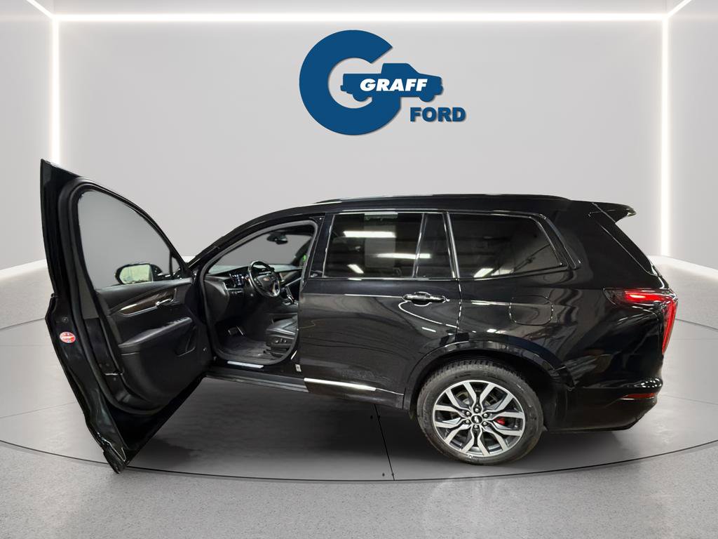 Used 2022 Cadillac XT6 Sport w/ Platinum Package image 17