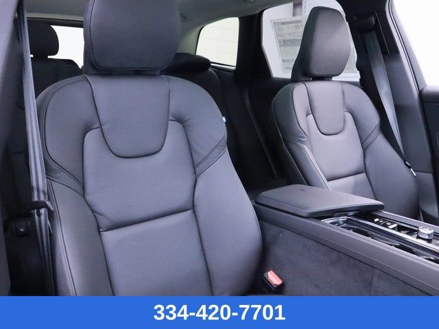 New 2025 Volvo XC60 B5 Plus w/ Protection Package Premier image 18