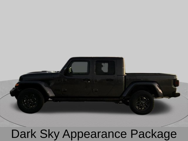 New 2026 Jeep Gladiator Sport AWD/4WD image 3